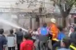 Kebakaran di depan Pasar Palmerah