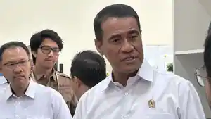 Mentan-RI-Andi-Amran-Sulaiman-saat-dijumpai-di-IPB-science-Techno-Park-Kamis-942026.jpg