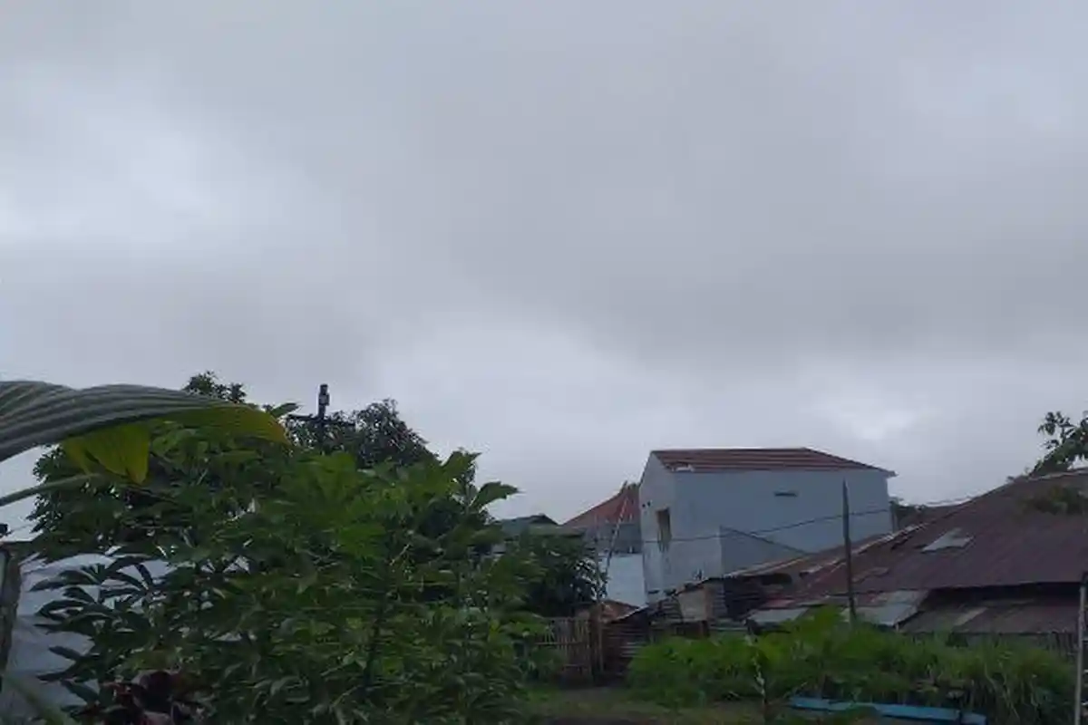 Sulut Potensi Alami Hujan Intensitas Sedang-Lebat Disertai Petir dan Angin Kencang, Ini Sebabnya