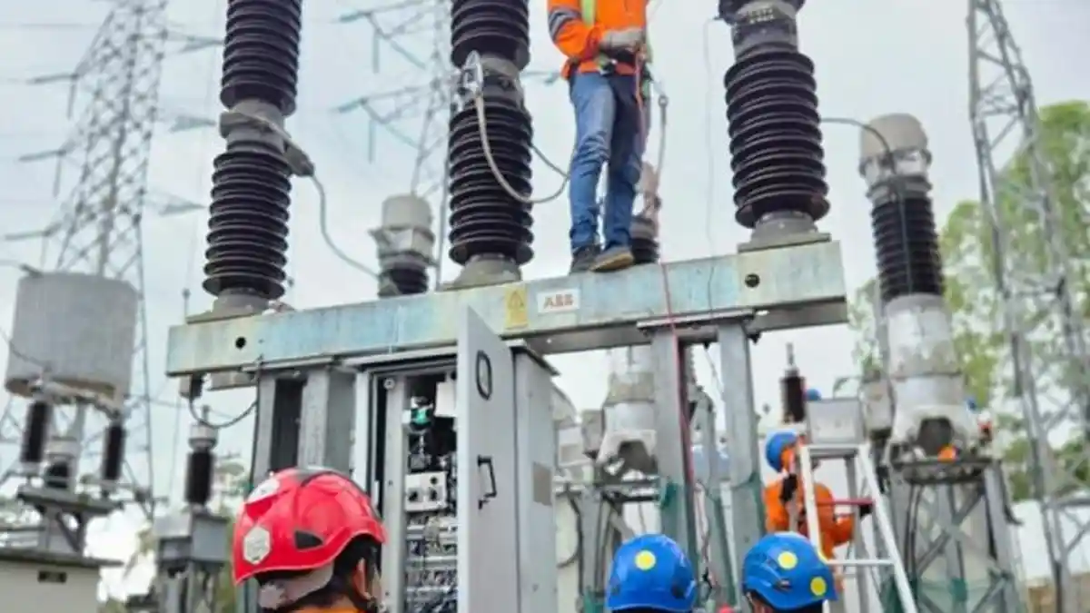 Jamin Keandalan Pasokan Listrik Jelang Hari Buruh, PLN Sukses Lakukan Pemeliharaan Rutin GI Ruteng