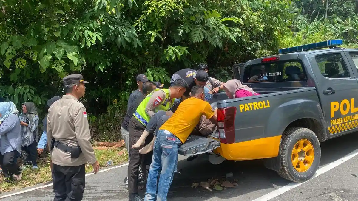 BREAKING NEWS, Kecelakaan di Anambas, Dua Adu Kambing Pengendara Terluka Parah