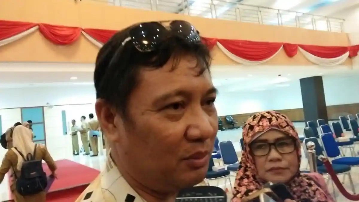 7 Balon Bupati Polman Lamar Golkar