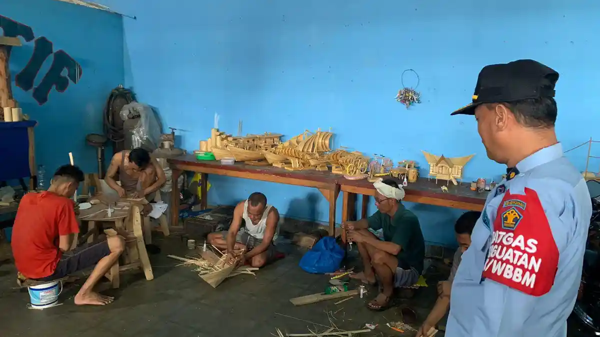 Berkarya dari Balik Jeruji, Warga Binaan Lapas Rantauprapat Kini Membuat Miniatur Kapal Pesiar