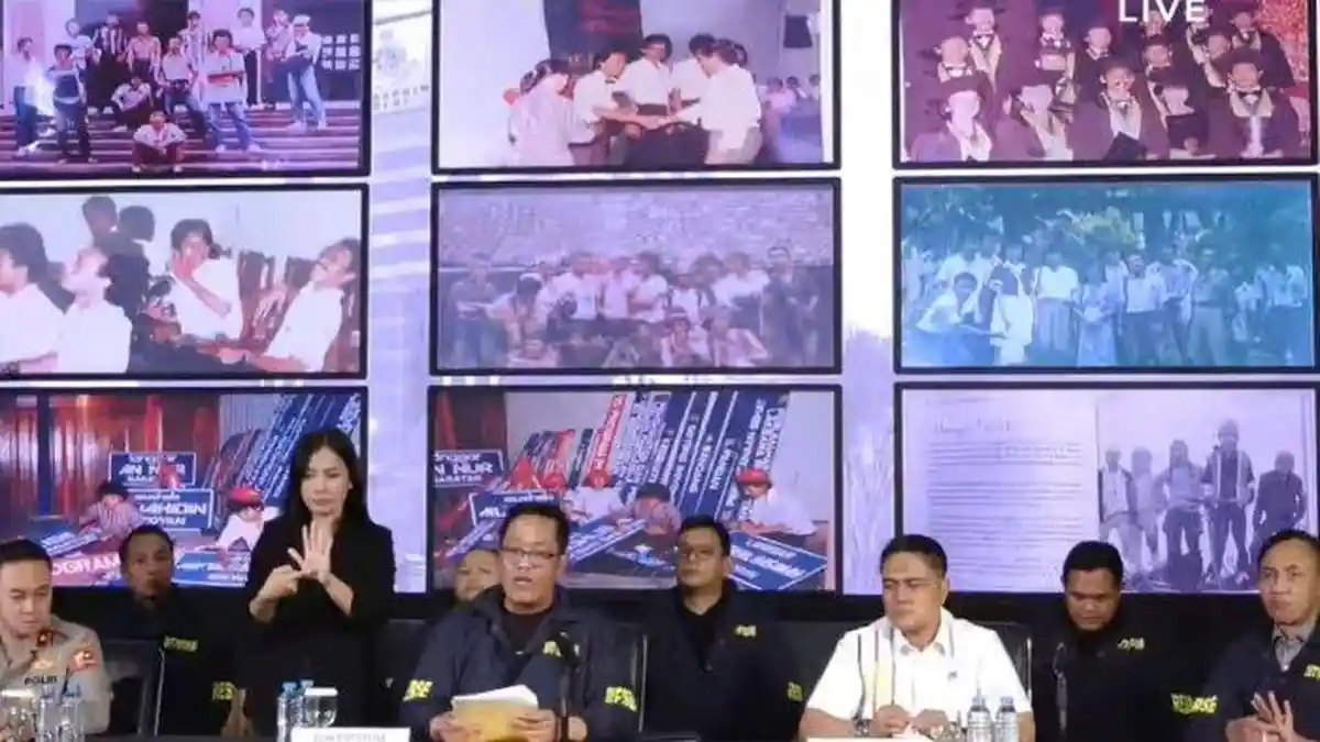 Foto-foto Lawas Jokowi Dibagikan Polri, Ada saat KKN hingga Naik Gunung