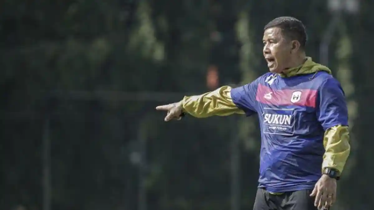 RANS Pecat Pelatihnya Jelang Melawan Persib Bandung, Ini Sosok yang Pimpin Tim Hadapi Maung