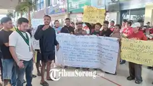 20250607_Demo_Aksi_Save_Raja_Ampat.jpg