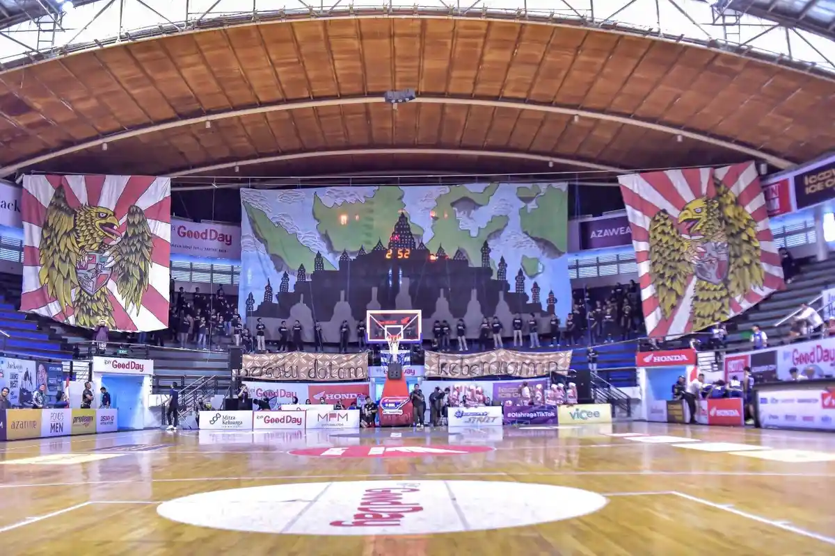 Koreografi Mussan Mania Bertema Indonesia di Honda DBL with Kopi Good Day 2024 East Java-North