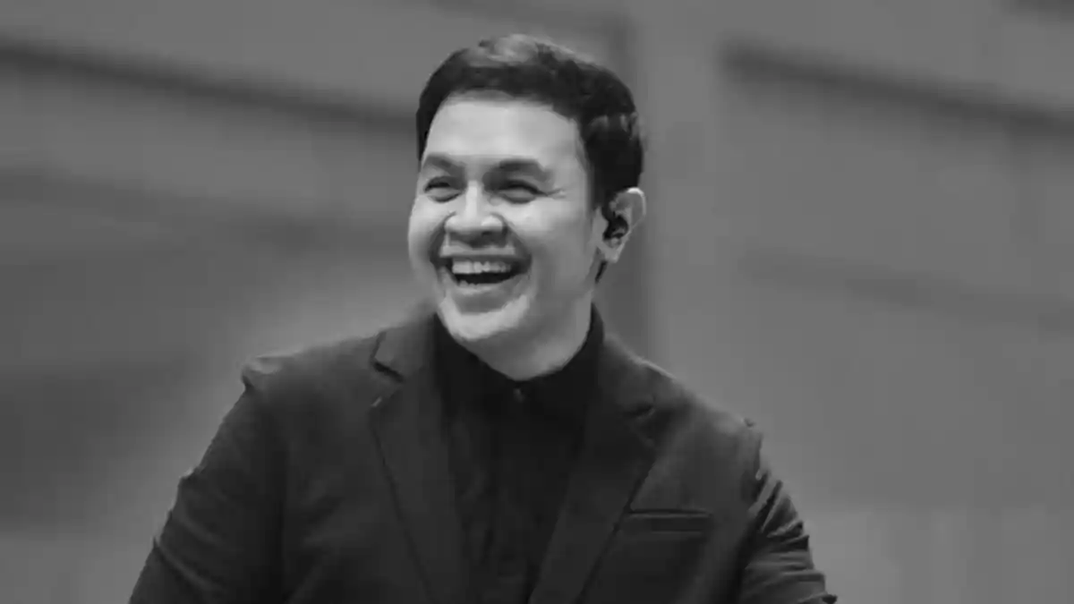 Lirik Lagu Tulus - Diri 'Luka-luka Hilanglah Luka'