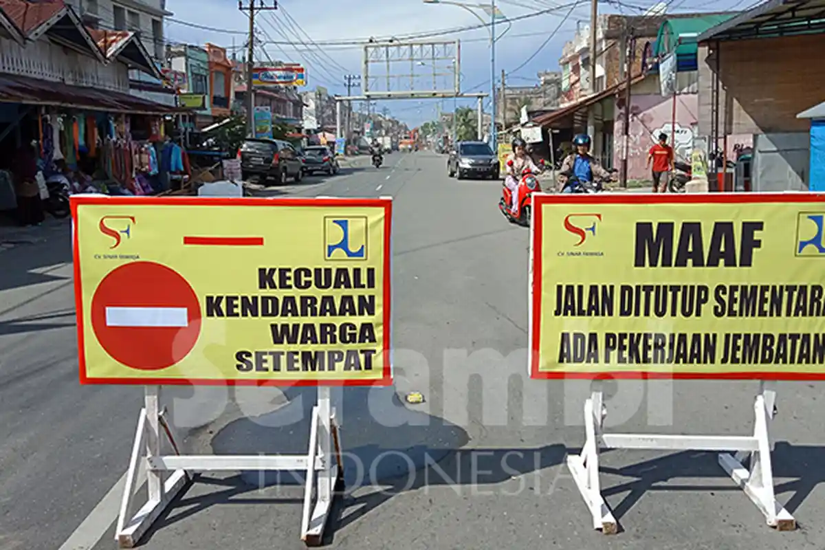 BREAKING NEWS - Jembatan Lueng Aneuk Ayee Dibongkar, Jalan Manekroo Meulaboh Ditutup