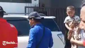 Peristiwa-menegangkan-terjadi-saat-evakuasi-bocah-terkunci-5.jpg