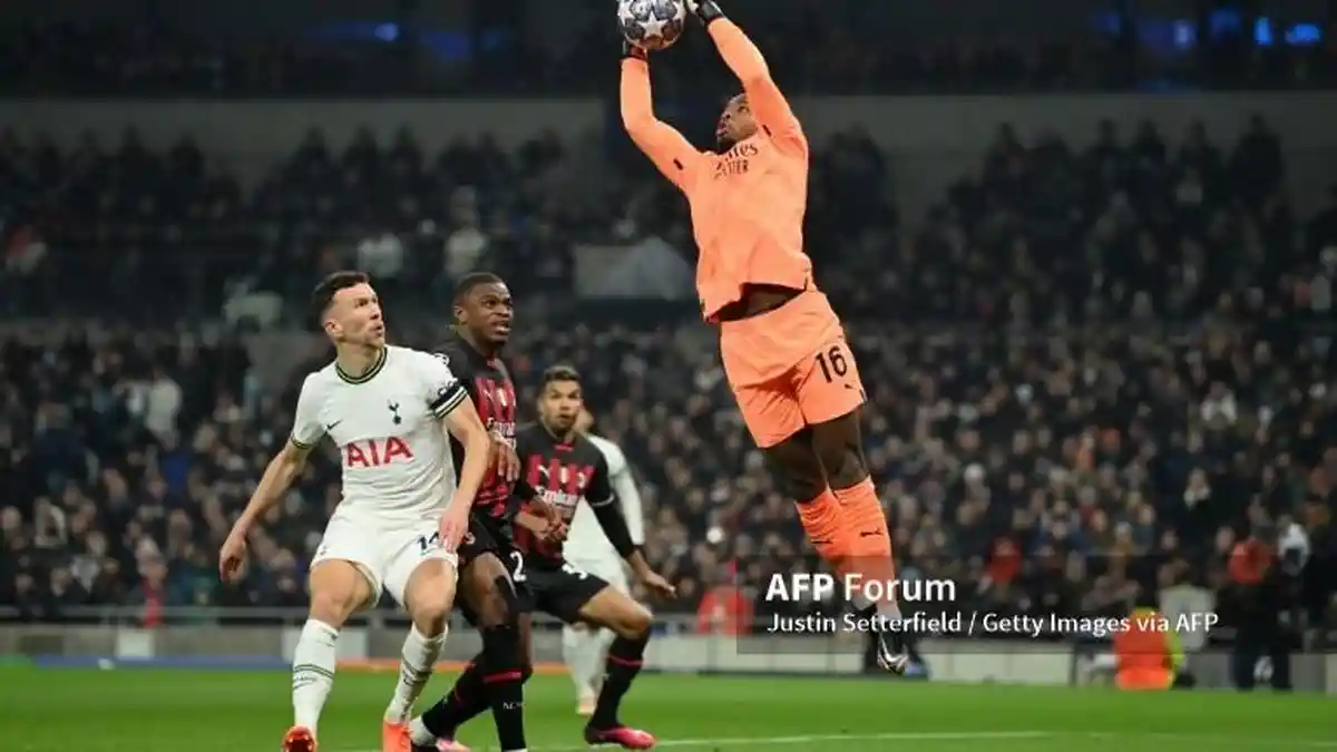 Mike Maignan Kiper AC Milan Dengan Statistik Mengesankan: Operan & Penyelamatan Sama Bagus
