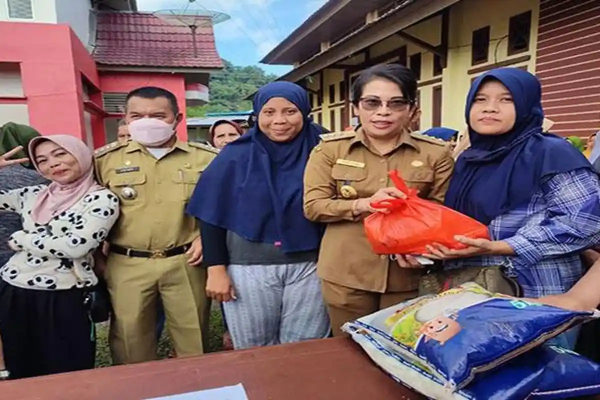 Operasi Pangan Murah Dalam Upaya Pengendalian Inflasi di Singkawang dan Sambas