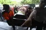 Jenazah Kevin Korban AirAsia Tiba di Malang