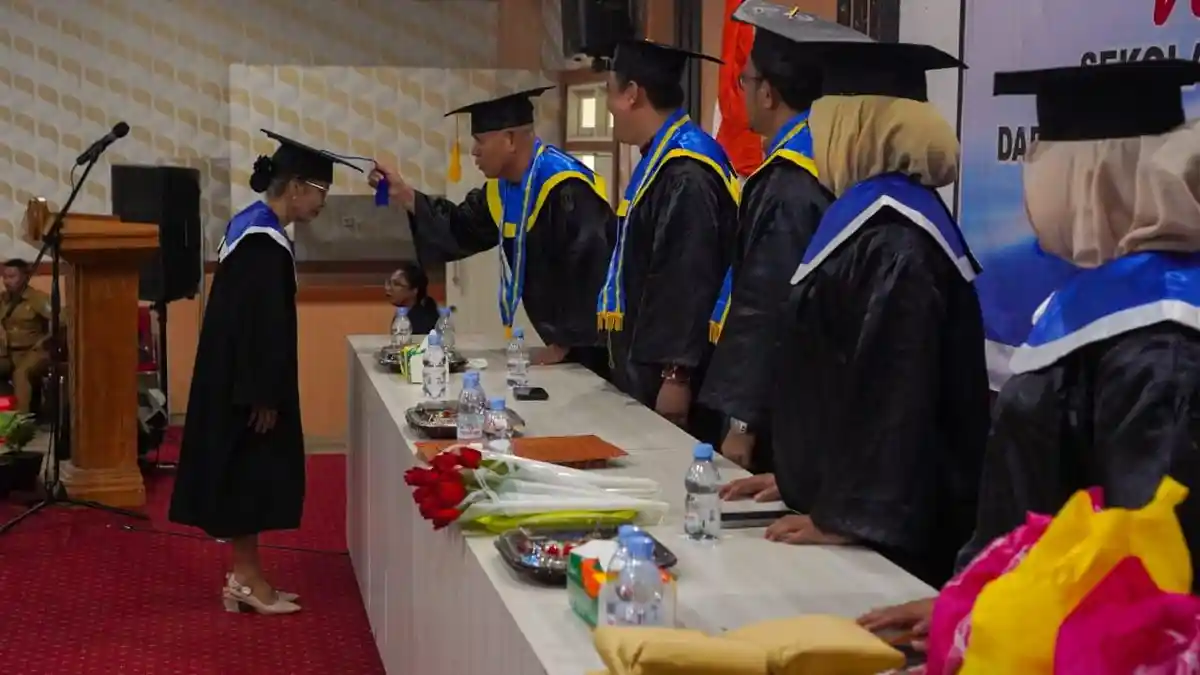Wisuda Sekolah Lansia Seruni Desa Darame Morotai Maluku Utara 2024 Berlangsung Khidmat
