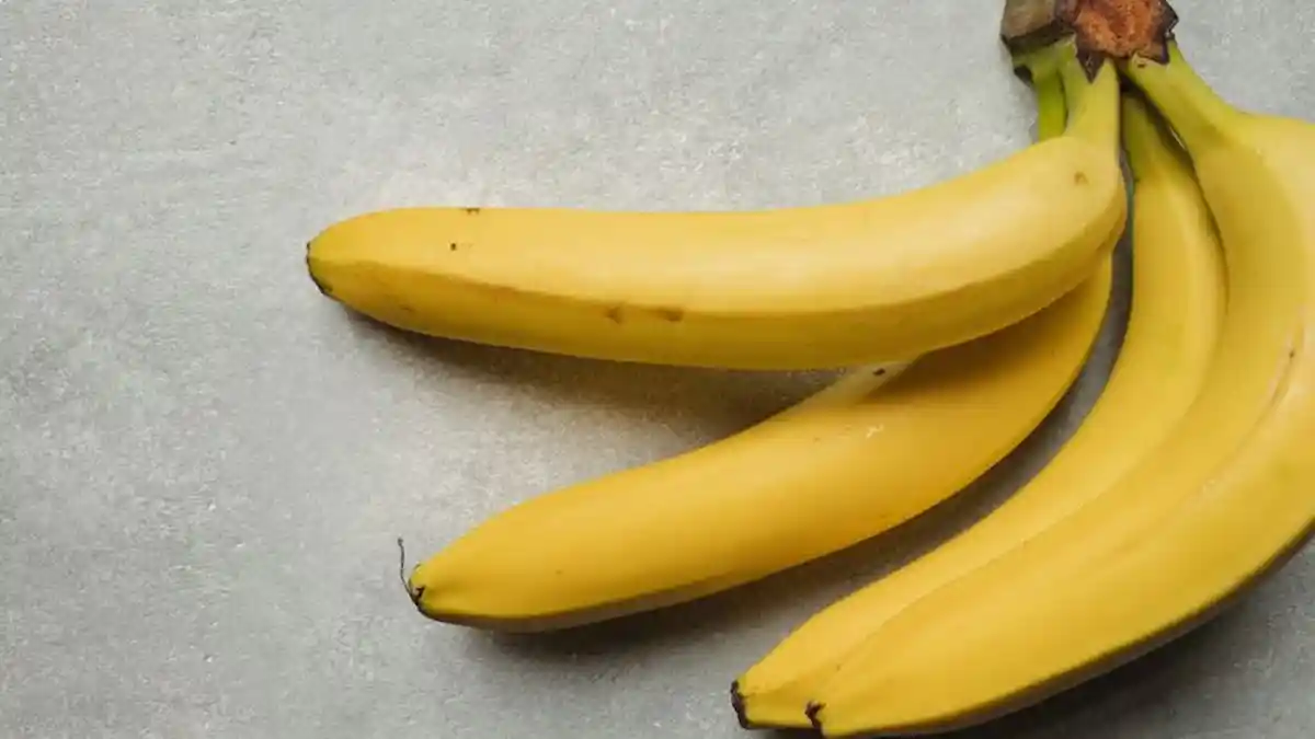 6 Arti Mimpi Makan Pisang Penuh dengan Makna Baik
