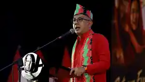 Sekretaris-DPD-PDI-Perjuangan-Jatim-Deni-Wicaksono-di-Jember-Minggu-245226.jpg