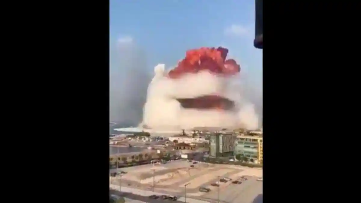 Foto dan Video Ledakan Dahsyat di Beirut Lebanon, Puluhan Orang Tewas