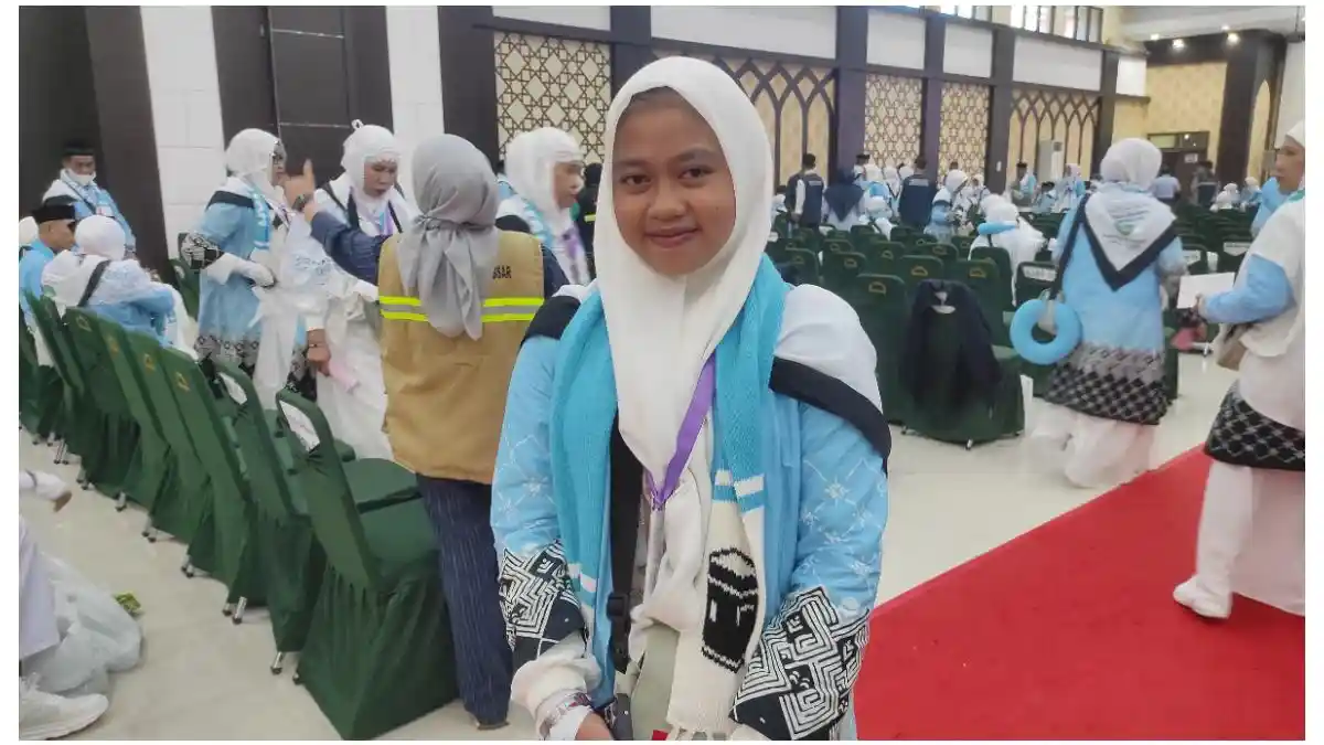 Gantikan Sang Ibu yang Sakit, Ayu Auliana Syafia Jamaah Haji Termuda Maros