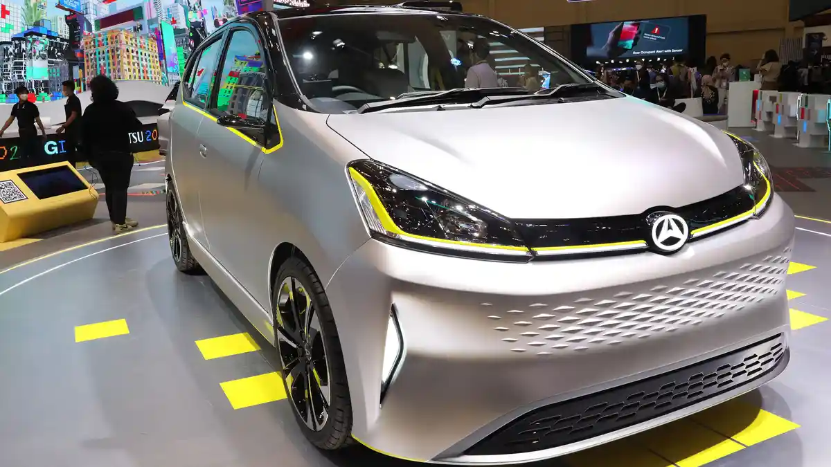 Daihatsu Ayla EV Berhasil Curi Perhatian Pengunjung GIIAS 2022