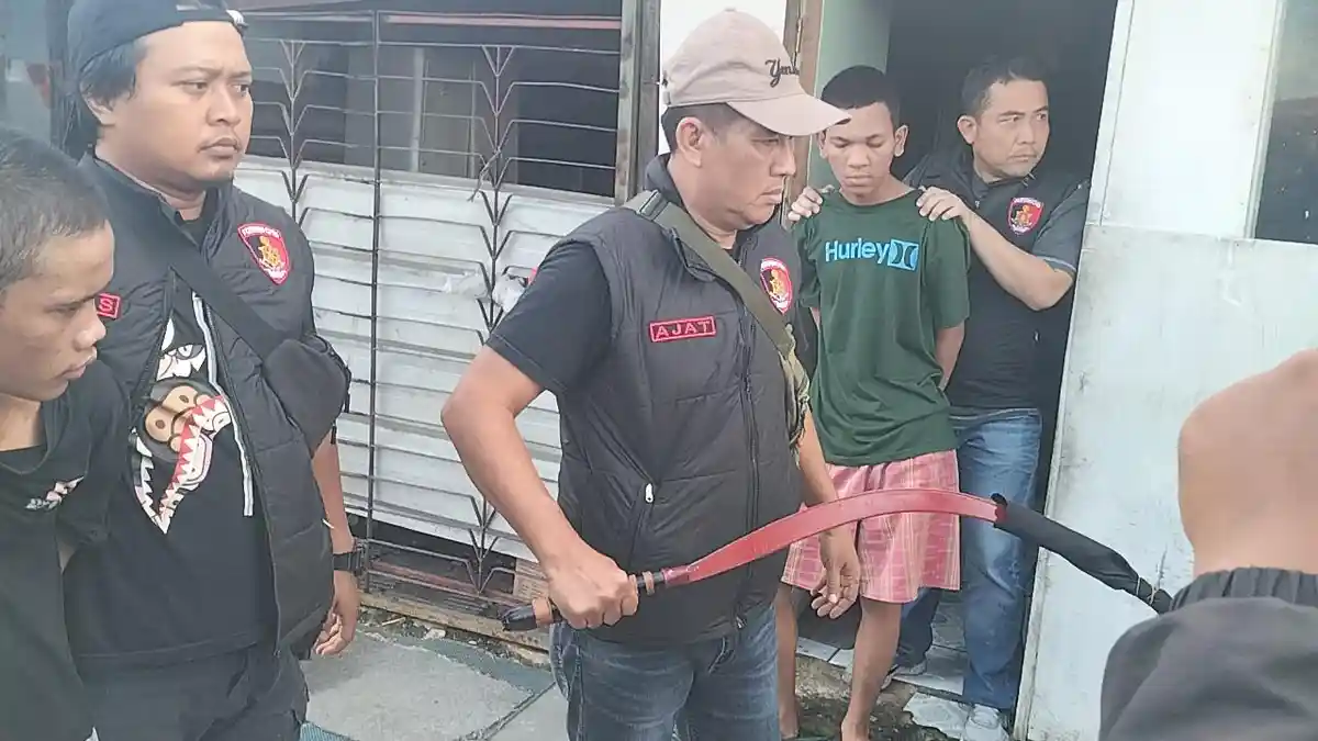 Sadis Kala Beraksi, Komplotan Begal  'Arit Merah' Ciut Nyali Saat Dibekuk Polisi