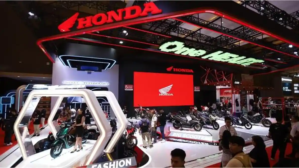Tampil Perdana, New Honda Stylo 160 Siap Pikat Pengunjung IIMS 2024