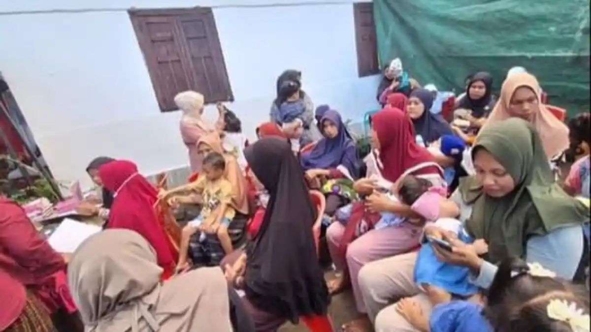 392 Anak di Kelurahan Rukun Lima, Ende, Dapat Vaksin Polio