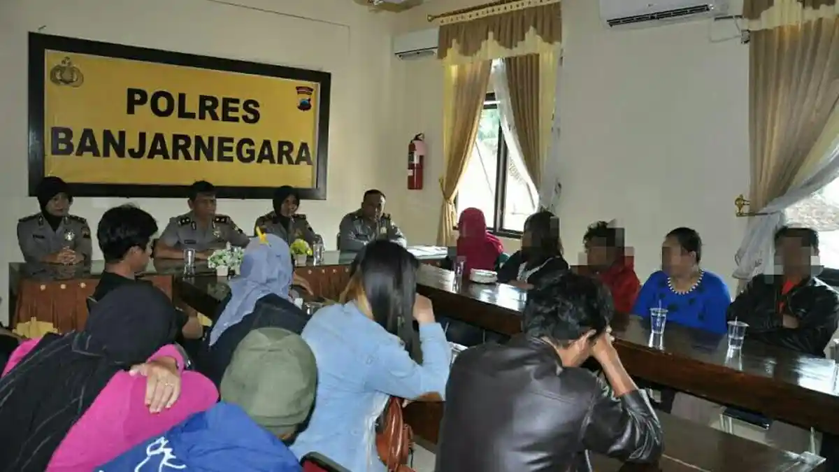 Satu-persatu Kamar Wisma Dicek Polisi, Ada Pasangan di Luar Nikah yang Bikin Geleng-geleng