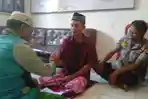 menikahi-kekasihnya-di-mapolsek-batang.jpg