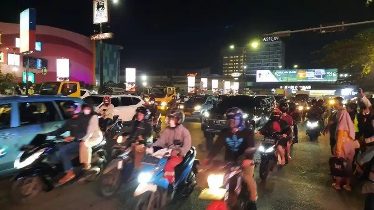 BNPB Ingatkan Pemudik Roda Dua Cek Aplikasi Prakiraan Cuaca sebelum Berpergian
