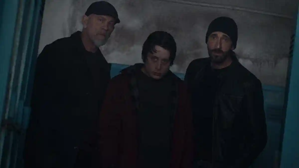 Sinopsis Film Bullet Head, 3 Perampok Terjebak di Gudang dengan Hewan Buas di Bioskop Trans TV