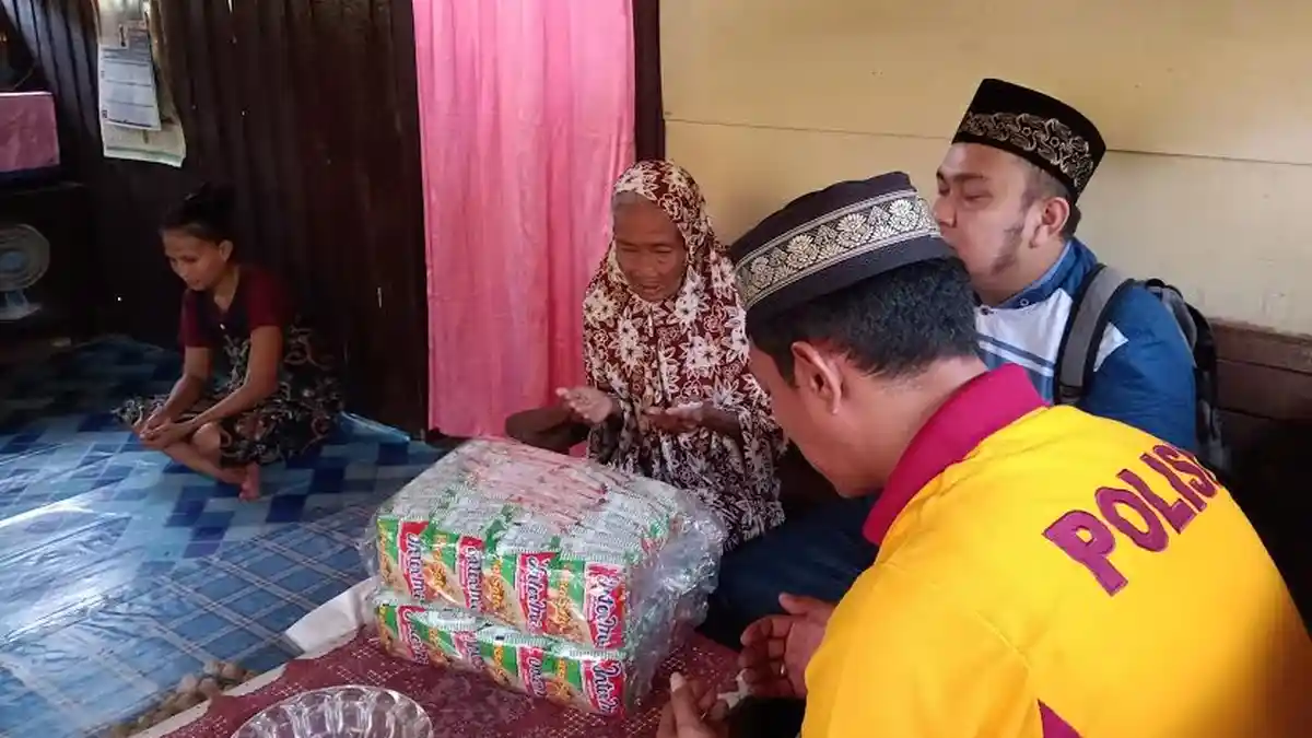 Kisah Tiga Dhuafa di Sengkang Pertama Dapat Sedekah, Bukan dari Pemkab