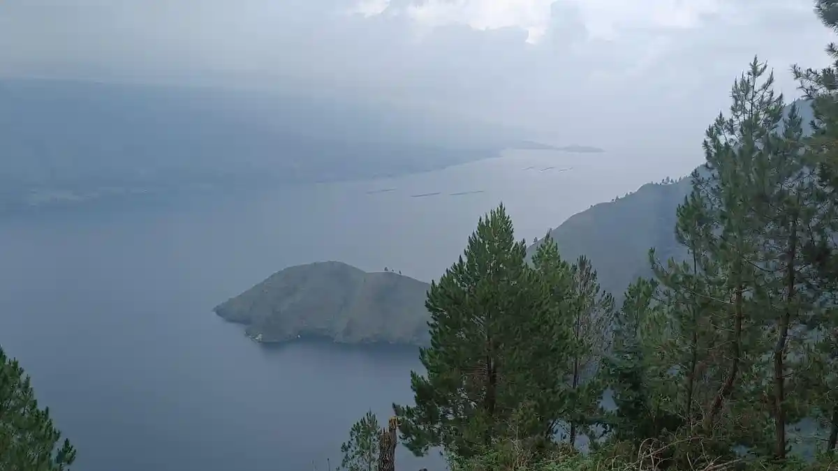 Dataran Tinggi Sigapiton, Tempat Wisata di Sumut dengan Pemandangan Danau Toba