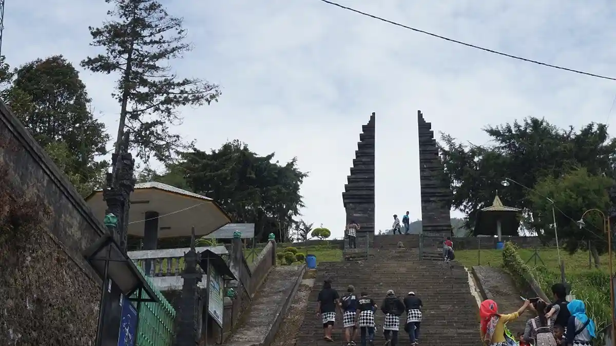 Kisah Pemandu Wisata di Karanganyar saat Antarkan Turis Asing Nikmati Singkong dan Pisang Goreng