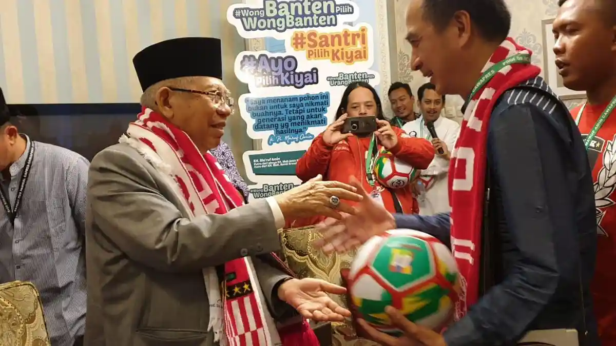 Strategi ala Ma'ruf Amin Majukan Sepak Bola Indonesia