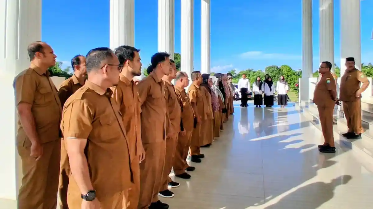 Plt Sekda Abdya Minta Guru Jadi Teladan bagi Siswa