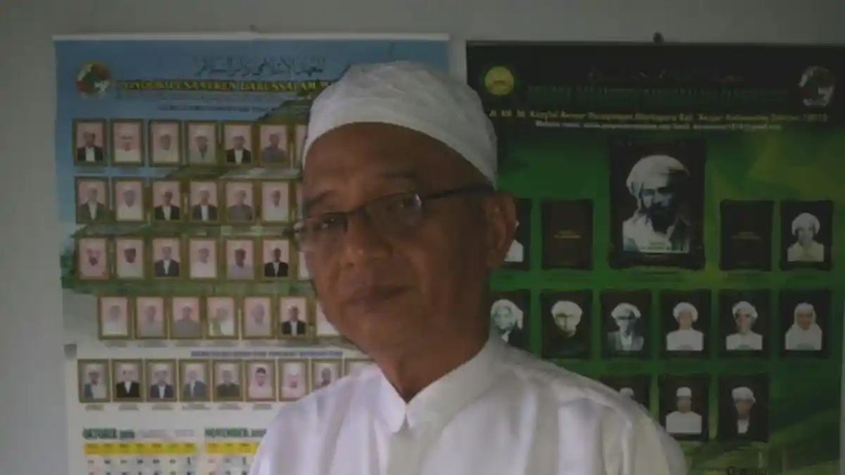 Jadi Santri di Usia 58 Tahun, Ini Sosok Kakek Haji Ali. Tak Malu?