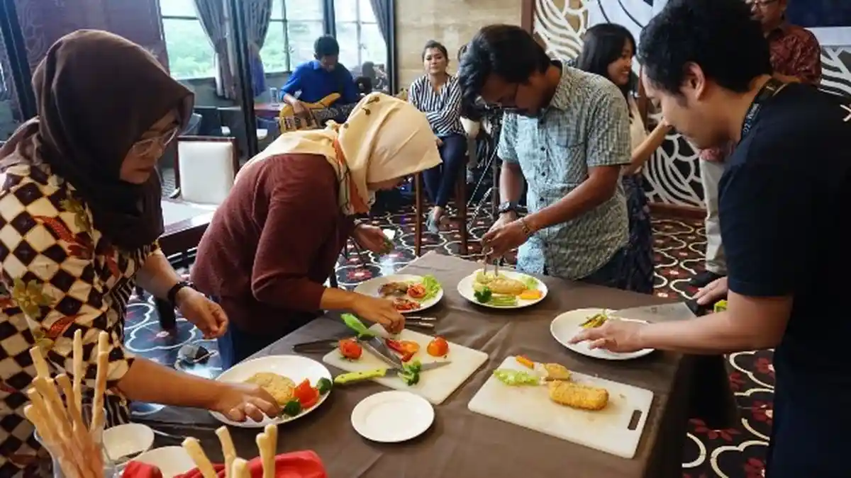 Jelang Hari Pers Nasional, Hotel GranDhika Ajak Wartawan Gathering dan Lomba Food Plating