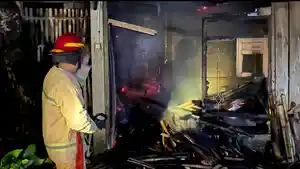 Kebakaran-dapur-Kroya.jpg