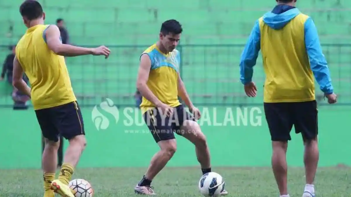 Arema Cronus Kandaskan Persija Lewat Gol Tunggal Pemain Asing Seleksi
