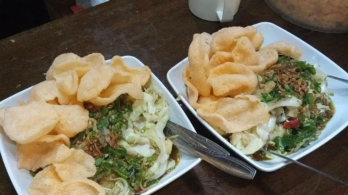 Kuliner - Kupat Tahu yang Bikin Ketagihan