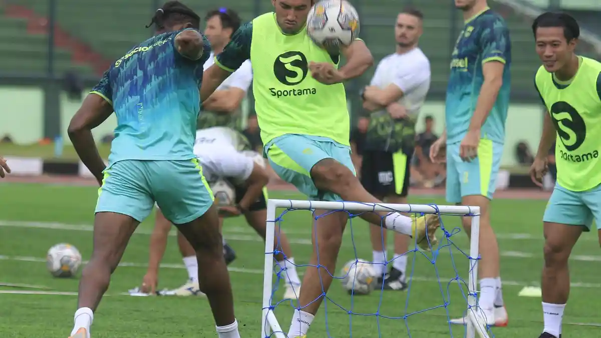 Persib Bandung Boyong 21 Pemain untuk Hadapi Barito Putera, Pemain yang Diragukan Ini Masuk Daftar