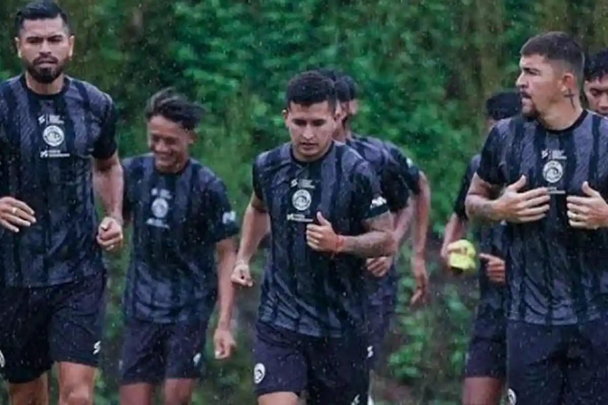 Arema FC Tak Mau Patah Arang Jalani Sisa Laga, Optimis Sapu Bersih Demi Bertahan di Liga 1