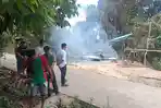 Ditinggal Pemilik Pergi Silaturahmi Rumah di Tutar Polman Terbakar Diduga Korsleting Listrik