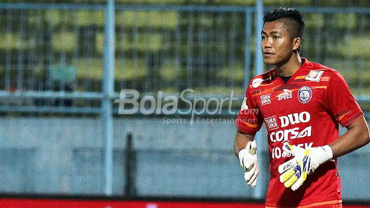 Ini Kelemahan Kiper Arema FC yang Harus Segera Dibenahi