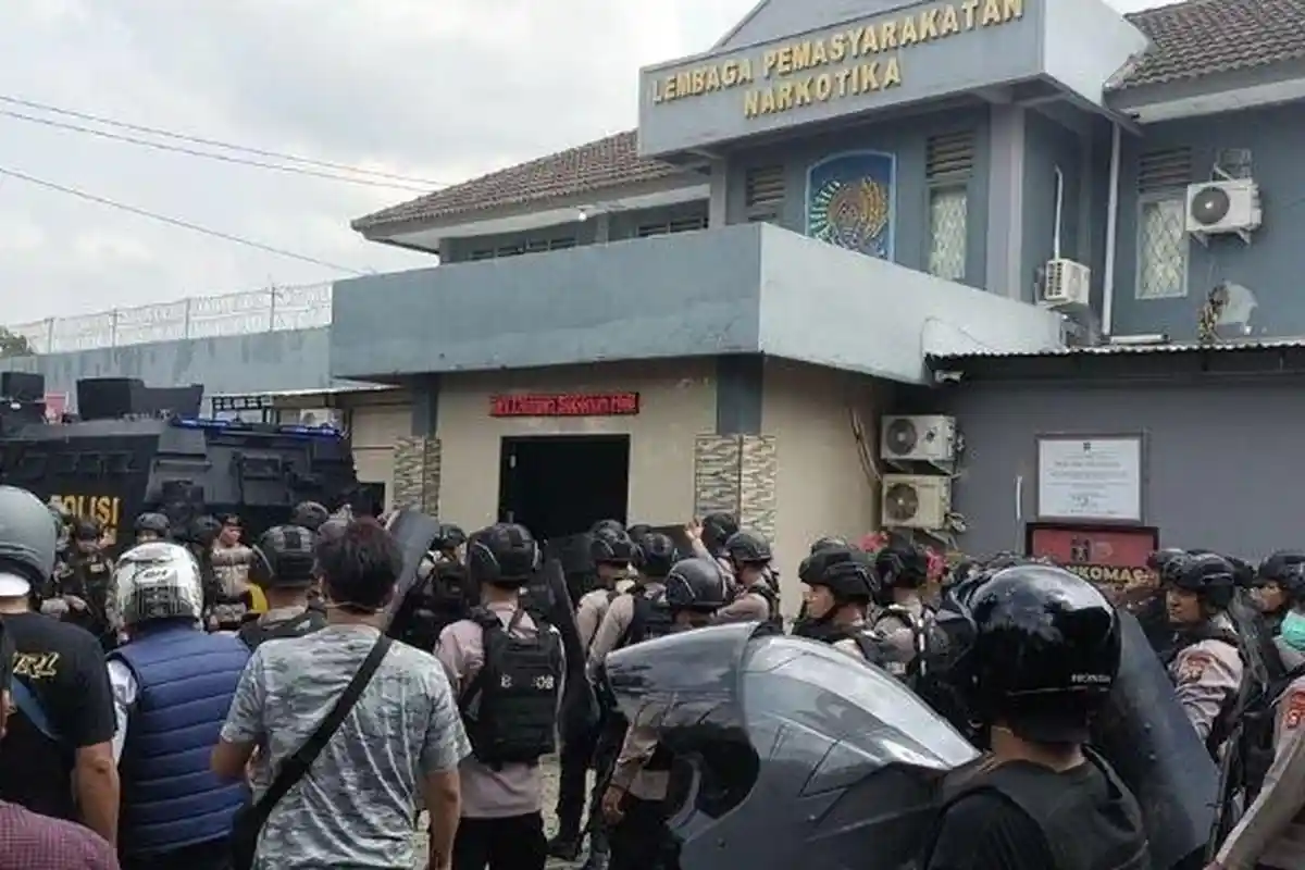 BREAKING NEWS: Napi di Lapas Narkotika Sumsel Ricuh saat Ustaz Abdul Somad Mau Beri Ceramah
