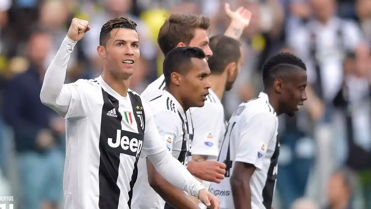 LUAR Biasa! Cristiano Ronaldo Jadi Orang Pertama yang Punya 200 Juta Pengikut di Instagram