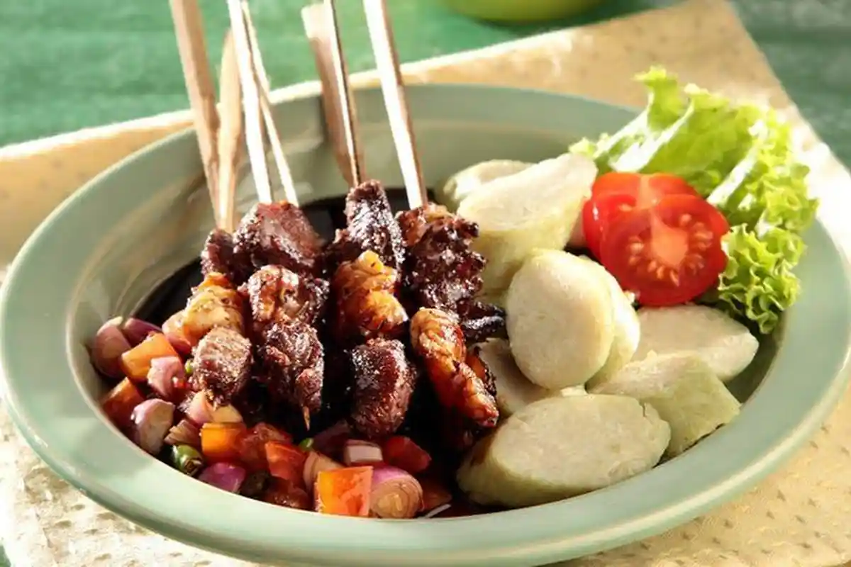 Cara Membakar Sate agar Tidak Cepat Hangus dan Resep Membuat Sate Kambing Kecap Pedas