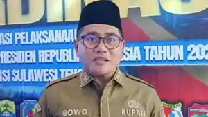 Bupati-Buol-Risharyudi-Triwibowo-seusai-rapat-evaluasi-program-Asta-Cita-diHotel-Estrella.jpg