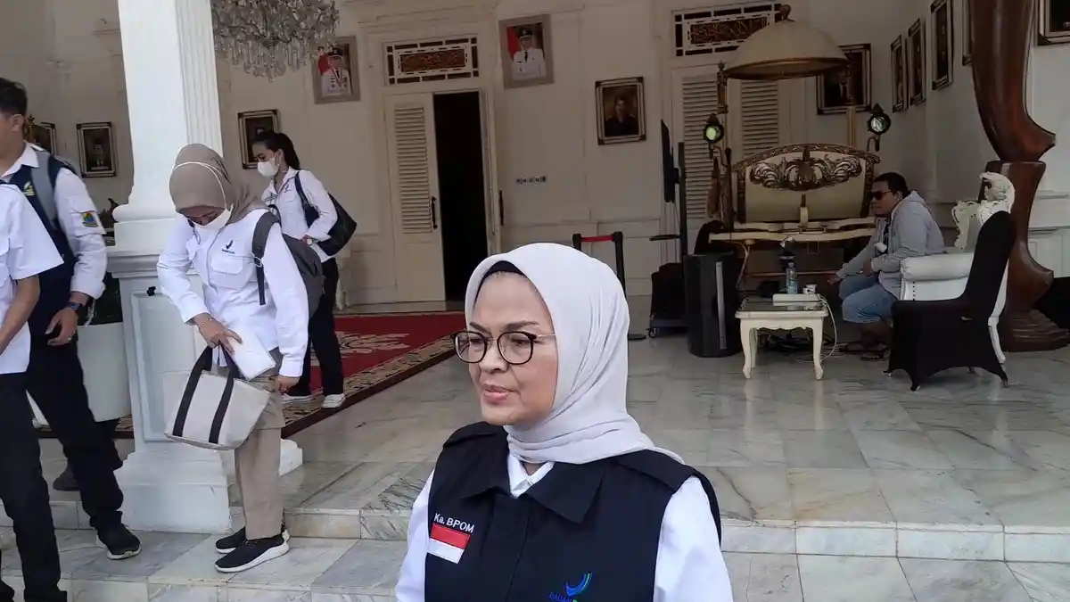 Kepala Badan Pengawas Obat dan Makanan Tinjau Posko Dinkes di Pendopo Cianjur
