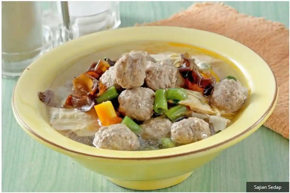 Resep Buka Puasa Praktis Sajian Sup: Sup Bola-Bola Daging Kembang Tahu dan Sup Jagung Ayam Fillet